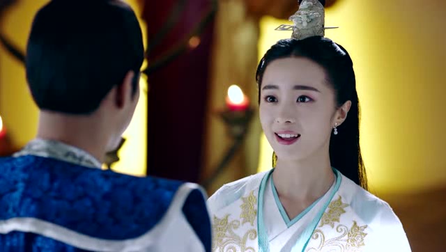 胡冰卿诚心向佛祖祷告,应昊茗表示愿望没人能实现!