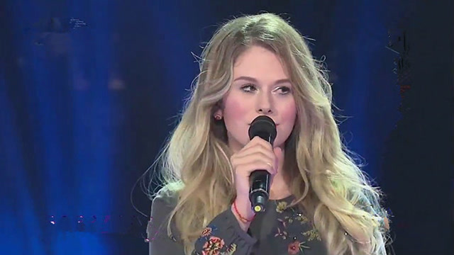 英国洋媳妇葛燕希为丈夫唱响《勇气》 人美歌甜 非常好听