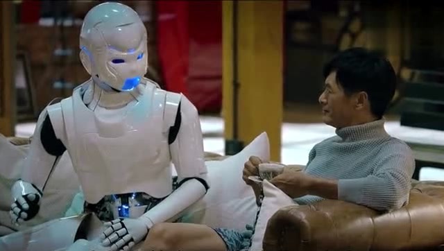 《澳门风云3》老板,咖啡,好可爱的傻强,这个机器人不错