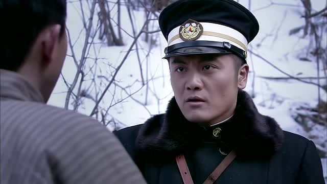 悬崖 任长春枪杀假警察,救小董