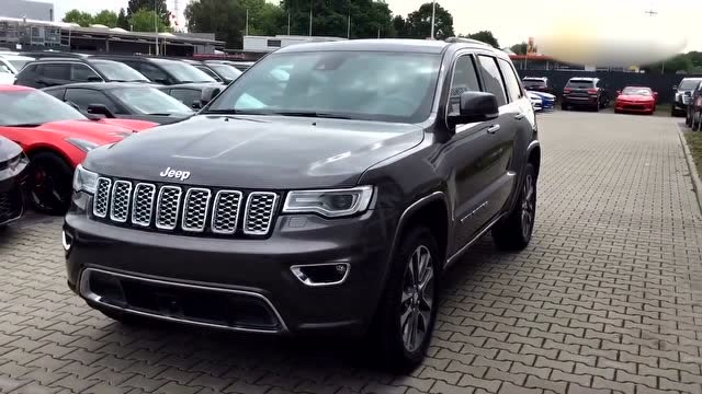 2018款jeep大切诺基到店,看到外观和内饰买不买普拉多自己拿主意