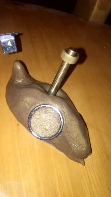 吃铁的泥巴,真神奇