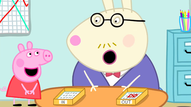 小猪佩奇和乔治去爸爸的办公室,佩奇看到兔先生正在给资料盖章