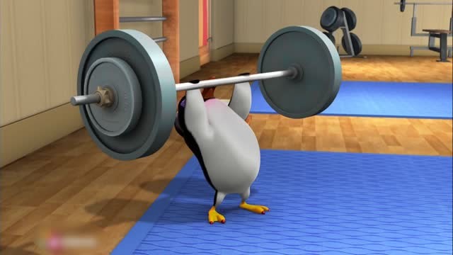 爆笑动物:倒霉熊健身房玩杠铃的糗事!