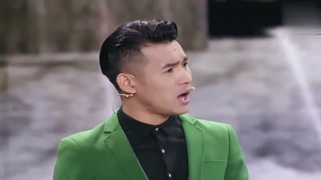 文松爆笑小品,霸气老婆一上场,文松立刻变成小鸟依人的样子!