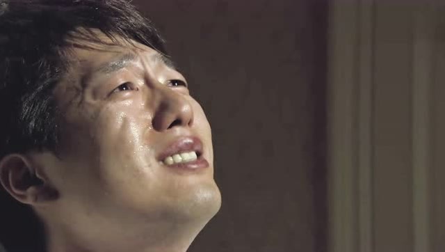 回家的诱惑:世贤见死不救害死心品如跟孩子,晚上自责的伤心痛哭!