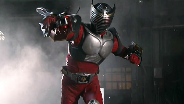 假面骑士scissors初次登场vs龙骑 打完一套技能就跑