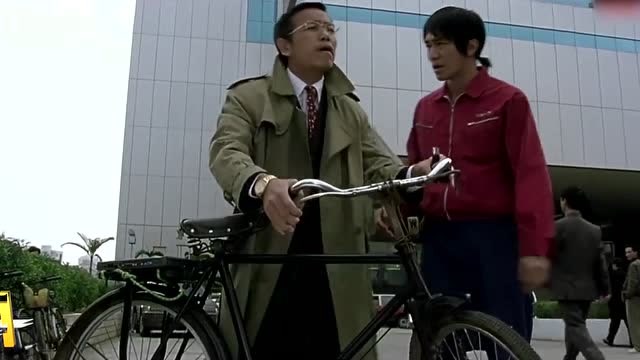 少林足球三师兄有着金钟罩铁布衫的功夫戏精十足