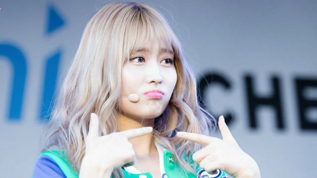 twice日本小姐姐mina直拍唱跳《yes or yes》最新表演舞台