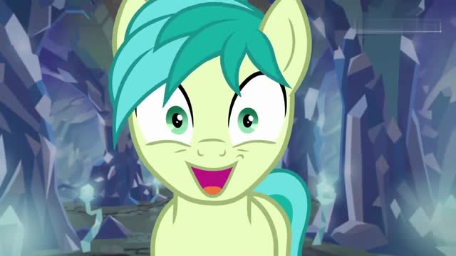 小马宝莉8:云宝珍奇突然出现在了神奇的洞穴,是要救学生吗?