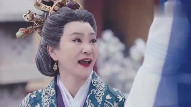 锦绣未央:未央在帮祖母按摩,这手法是专业的吧,太孝顺了