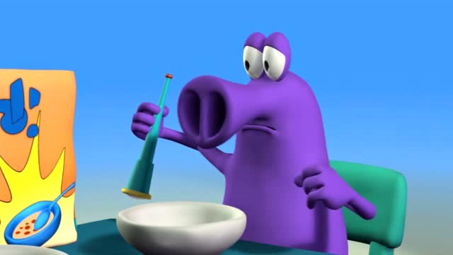 搞笑长鼻怪: 看望远镜小动画