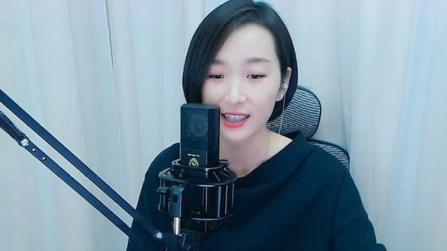 二人转演员梁红一首《醉千年》声线优美,宛如天籁!