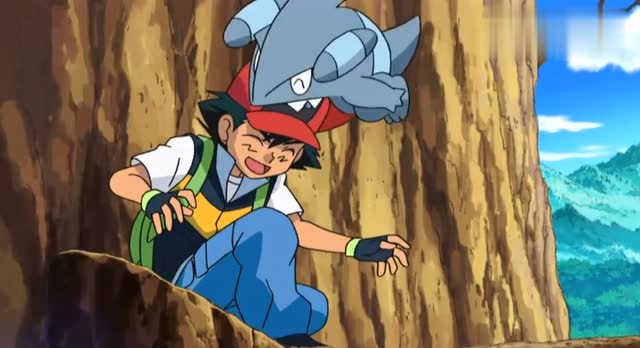 本想救人的小智反被圆陆鲨所救,网友:皮卡丘的主人真是不靠谱!