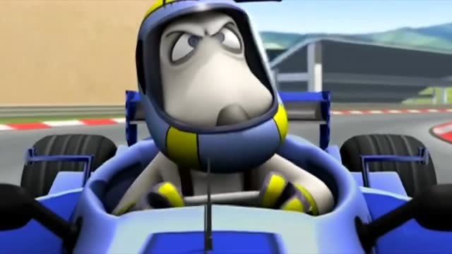 倒霉熊3:比赛开车笨熊耍赖皮,还好躲过去了