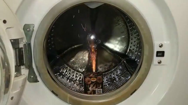 提花布与打火机放洗衣机里面