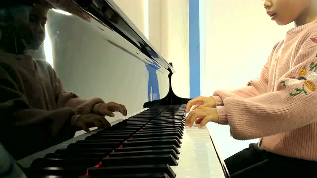 麦雨桐钢琴独奏《杂耍者》