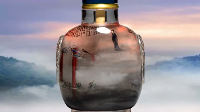 张大勇内画作品《东皇太一》《云中君》