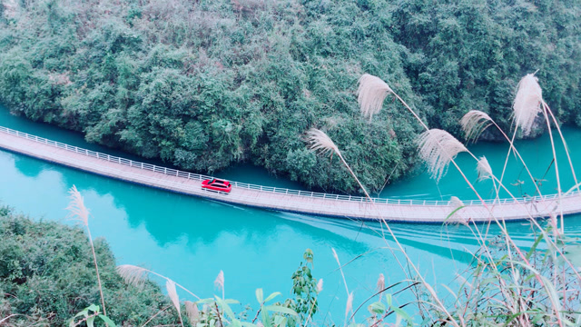 打卡网红地,宣恩狮子关水上栈道,距离恩施市区70分钟车程