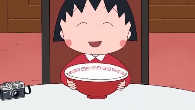 樱桃小丸子:丸子一家来吃中国料理,每人一大碗拉面,吃得太香了