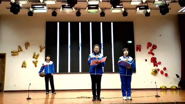 诗朗诵青春的风 铁一