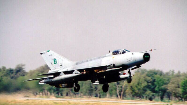 巴基斯坦歼-7战斗机发生坠毁,预计将会在2020年退役