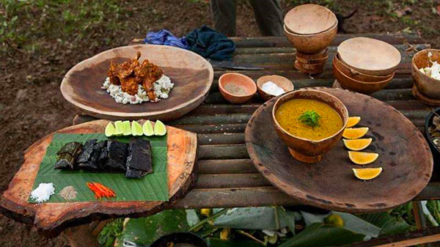 丛林野食篇,饿了几天终于吃到海鲜大餐,烹饪方法让我口水直流!