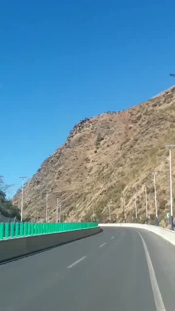 罗富高速公路者桑段被称为"魔鬼公路",通车1233天989起车祸