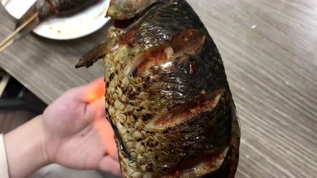 办公室小野,手心煎鱼,要微辣还是中辣?