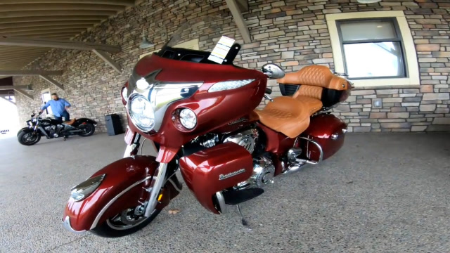 印度新推出路霸摩托车,售价近15万元,拥有中控屏和豪华座椅!