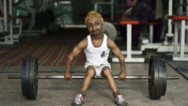 全球最矮健身教练高80厘米