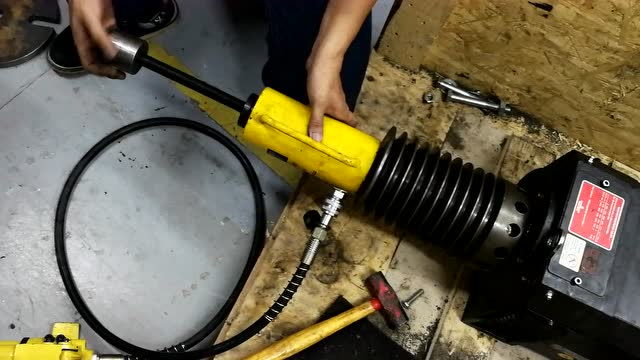 皮带轮拆卸安装过程