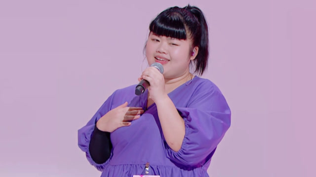 王子慧挑战《爱上未来的你》动作可爱,表情甜到心里!