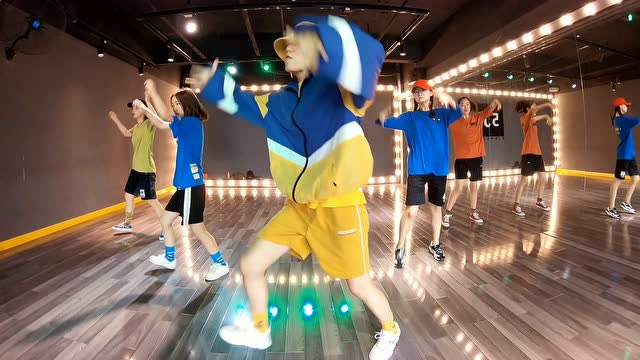 艾尚舞之翼品牌流行舞《ricflair drip》