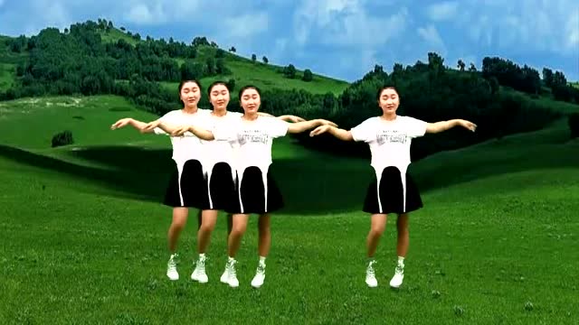 小媳妇广场舞《c哩c哩》刚学跳舞 大家来看看跳的好不好吧