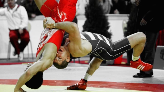 职业摔跤高危的十佳动作,就算学会也不敢轻易出手!