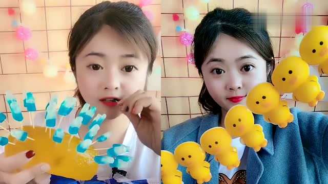 美女直播吃可乐糖,小鸭子巧克力,口味任意选,这味道吃一口就爱了
