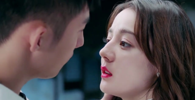 幸福触手可及:周放终于承认喜欢宋凛了,宋凛吃醋在情敌面前亲吻周放!