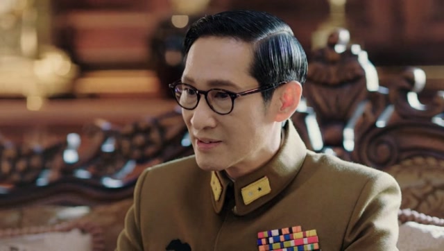 《秋蝉》老狐狸清泉上野,没有人能逃过我的钛合金"狗眼"