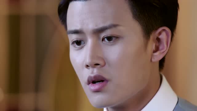 秋蝉:叶少佐从小在日本长大,这样的热带气候不习惯吧