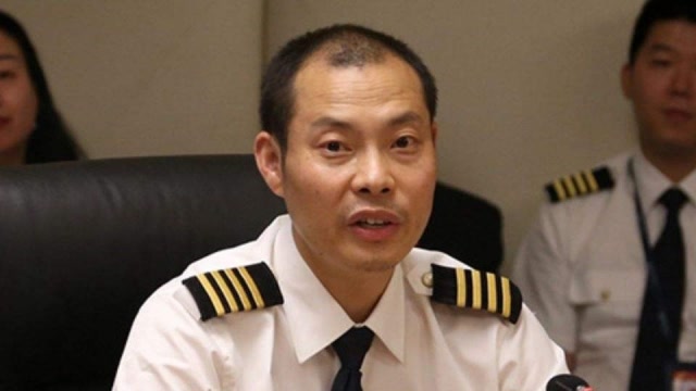 伟大川航事故131页报告披露肩负128人生命英雄机长缺氧20分钟