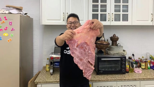 半吨先生个人资料简介图片