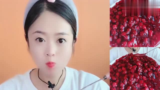 美女直播吃草莓酱,一口下去超过瘾,恕我直言流口水了