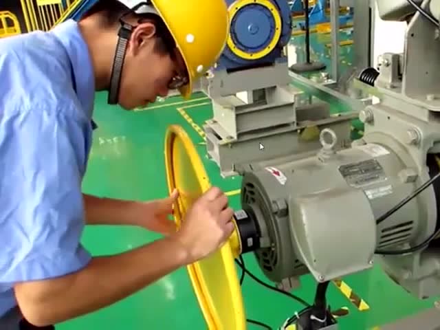 电梯-机房盘车操作训练