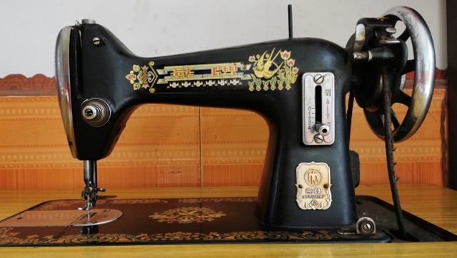 一台60年代的燕牌缝纫机,现在值多少钱?你家有吗