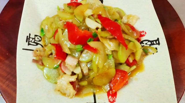 店主分享:"猪肉炒夜开花"的家常做法,简单易学,非常好吃