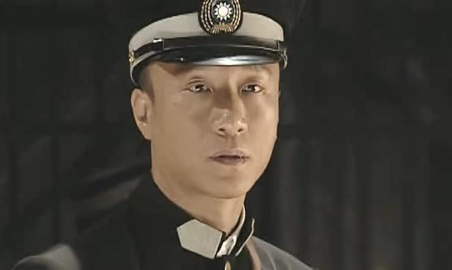 刀锋1937:孙红雷立功,谁料长官竟安排他给囚犯送饭,这算哪门子奖励?