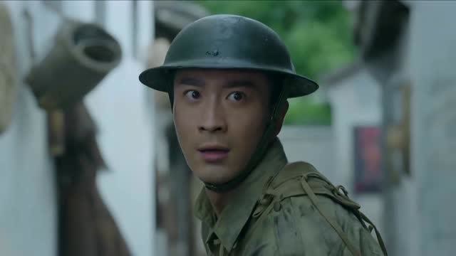 学生兵:少维和丁震身先士卒,但不幸的是少维被炸伤丁震也被枪打中