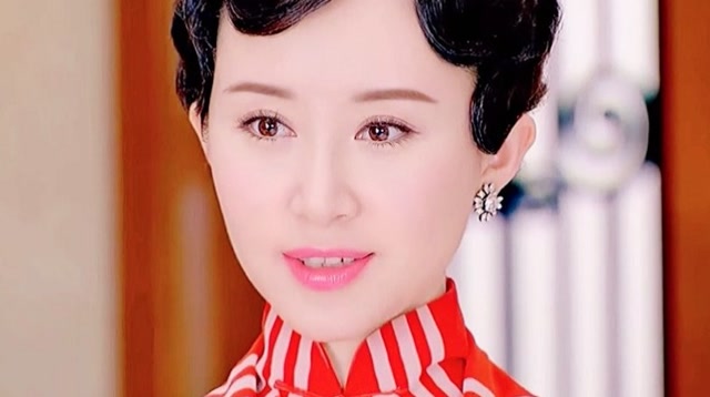 舒畅民国装扮女大十八变,16岁与26岁的颜值对比差距一目了然