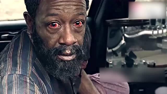 行尸之惧第六季:眼睛这么红僵尸都不想咬了,男子变异被当成同类